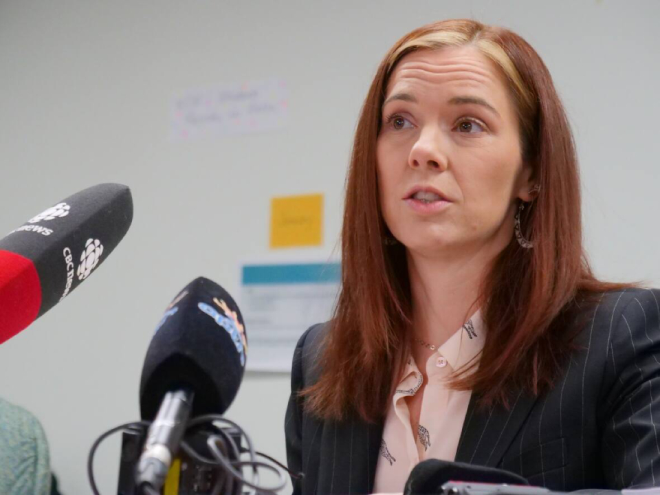 Caroline Wawzonek: Government of the Northwest Territories